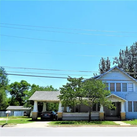 Buy this 5 bed house on 463 West Belknap Street in Jacksboro, TX 76458