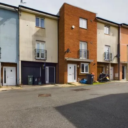 Buy this 3 bed townhouse on unnamed road in Gloucester, GL4 4FP