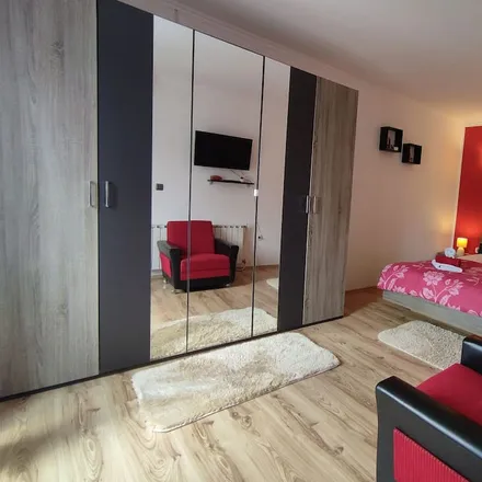 Rent this 3 bed house on 51241 Križišće