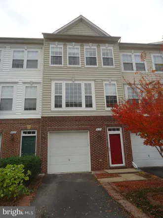 Rent this 3 bed townhouse on 4120 River Forth Drive in Fair Oaks, Fairfax County