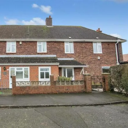 Buy this 4 bed duplex on Talbot Place in Donisthorpe, DE12 7PU