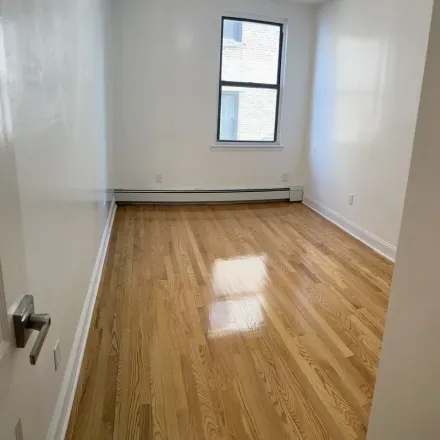 Image 7 - 70 West 109th Street, New York, NY 10025, USA - Townhouse for rent