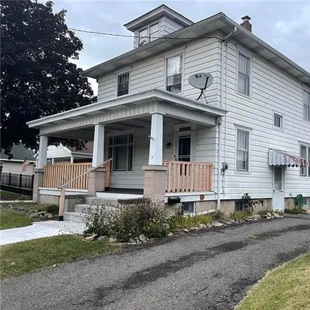 Buy this 3 bed house on 355 South 9th Street in Lehighton, PA 18235