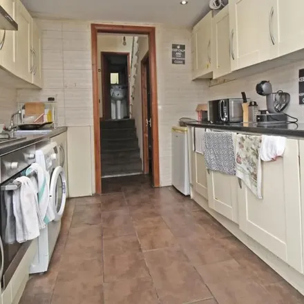 Rent this 1 bed apartment on Merton High Street in London, SW19 1AZ