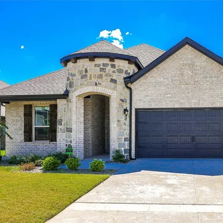 Buy this 3 bed house on 233 Hedgewood Drive in Waxahachie, TX 75165