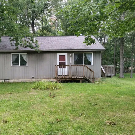 Buy this 2 bed house on 16486 Birchwood Drive in Rose Lake Township, MI 49655