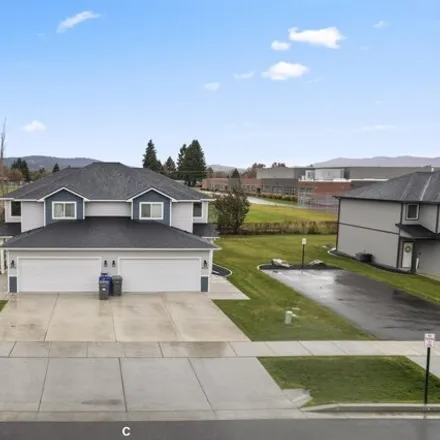 Buy this 6 bed house on Evergreen Junior High School in East 16th Avenue, Spokane Valley