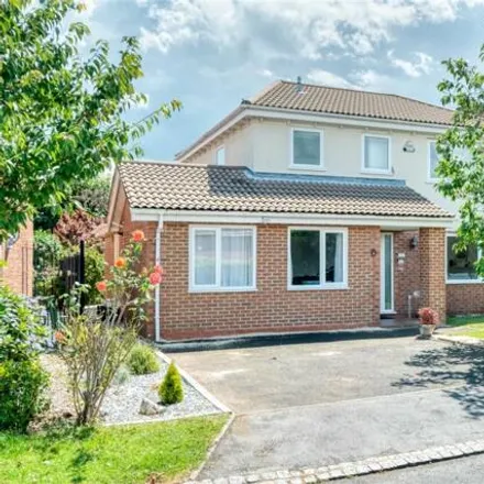 Buy this 5 bed house on Fullbrook Close in Monkspath, B90 4UB