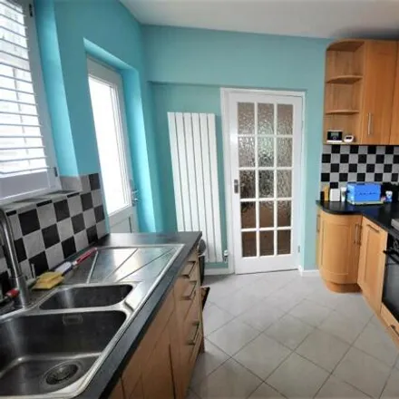 Image 3 - Woodside Road, Garston Manor, WD25 0GD, United Kingdom - Townhouse for sale