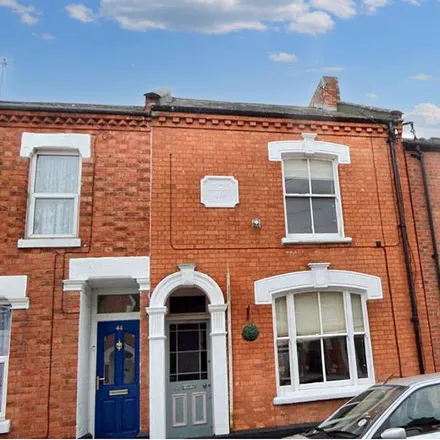 Rent this 3 bed townhouse on Ivy Road in Northampton, NN1 4QS