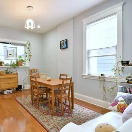 Image 7 - 3228 West Le Moyne Street, Chicago, IL 60651, USA - House for sale