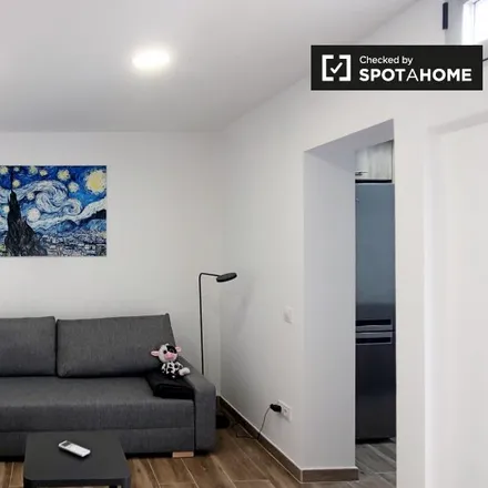 Image 5 - LM Rooms, Calle de Campomanes, 6, 28013 Madrid, Spain - Apartment for rent