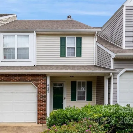 Image 1 - 8235 Southgate Commons Drive, Charlotte, NC 28277, USA - Townhouse for sale