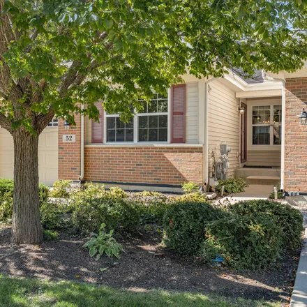 Image 2 - 52 Tall Grass Court, Streamwood, IL 60107, USA - Townhouse for sale