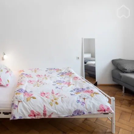 Rent this 2 bed apartment on Spicherenstraße 14 in 81667 Munich, Germany