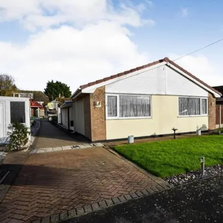 Buy this 2 bed house on Warwick Road in Chapel St Leonards, PE24 5UL