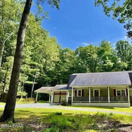 Image 1 - 98 Swamp Brook Rd, Hawley, Pennsylvania, 18428 - House for sale