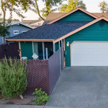 Buy this 3 bed house on 1603 4th Street Southeast in Auburn, WA 98002