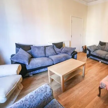 Rent this 5 bed townhouse on Al Madina Jamia Mosque in Brudenell Street, Leeds