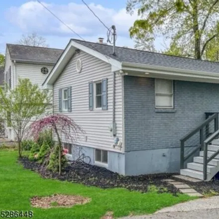 Buy this 3 bed house on 14 Charles Street in Hopatcong Heights, Hopatcong