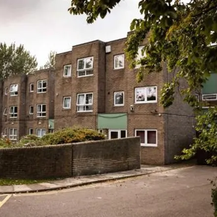 Image 6 - Castle View Enterprise Academy, Cartwright Road, Sunderland, SR5 3DX, United Kingdom - Apartment for rent