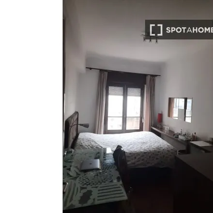 Rent this 3 bed room on Estrada da Luz 126 in 1600-161 Lisbon, Portugal