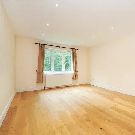 Rent this 2 bed apartment on Garfield Road in Camberley, GU15 2JG