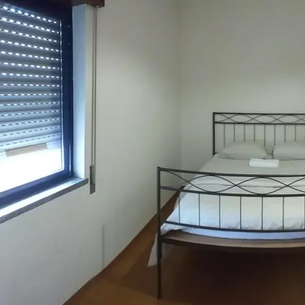 Rent this 8 bed room on Super Mimo in Avenida da Liberdade 672 A, 2975-192 Quinta do Conde