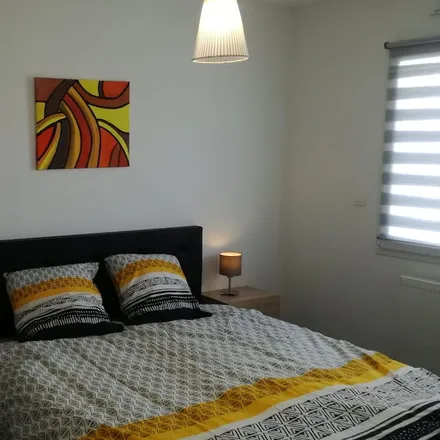 Rent this 2 bed apartment on 29870 Landéda