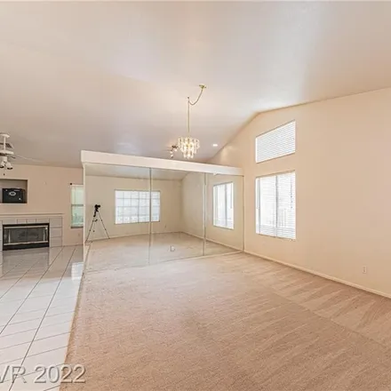 Image 7 - 5912 Red Umber Avenue, Las Vegas, NV 89130, USA - House for rent
