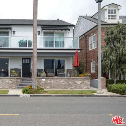 Image 1 - 321 Bay Shore Avenue, Long Beach, CA 90803, USA - Townhouse for rent