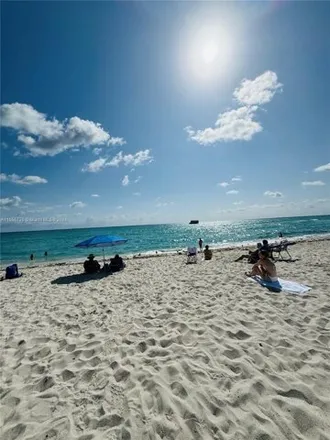 Image 7 - Castle Beach, 5445 Collins Avenue, Miami Beach, FL 33140, USA - Condo for sale