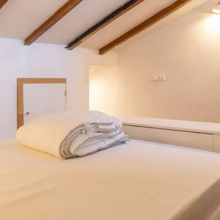 Rent this 1 bed apartment on Madrid in Casa de Baños, Calle de Miguel Servet