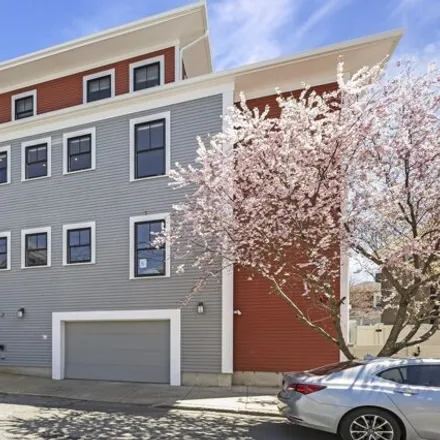 Buy this 3 bed condo on 12 Newbury Street in Somerville, MA 02140