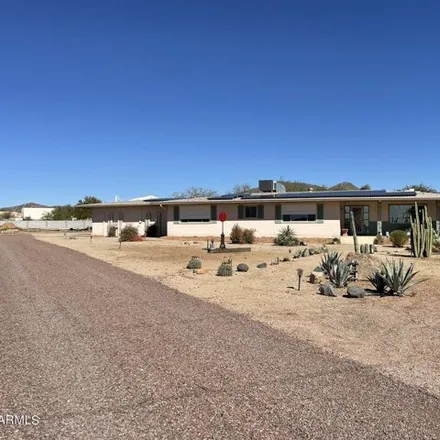 Buy this 3 bed house on 1064 East Irvine Road in Maricopa County, AZ 85086