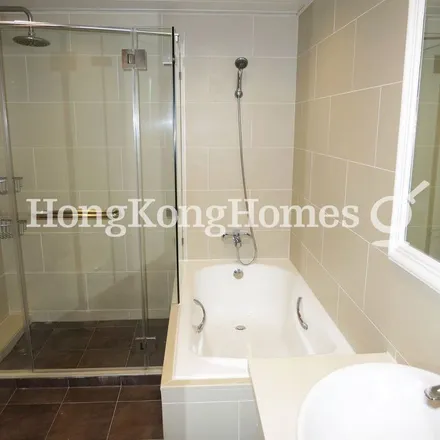 Image 3 - 000000 China, Hong Kong, Sai Kung District, Ho Chung, Hiram's Highway, Ho Chung Football Field - Apartment for rent