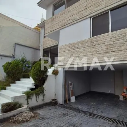 Rent this studio house on Calle Fuente del Delfín in 52780 Interlomas, MEX