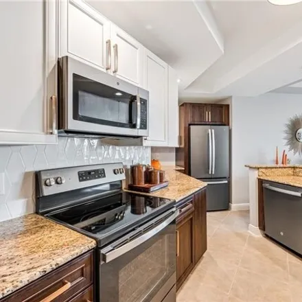 Image 7 - Beau Rivage Condominium, First Street, Fort Myers, FL 33916, USA - Condo for sale