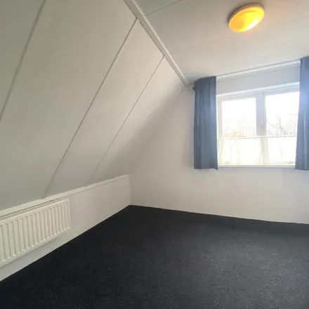 Rent this 3 bed apartment on De Voorwaarts 520 in 7321 BT Apeldoorn, Netherlands