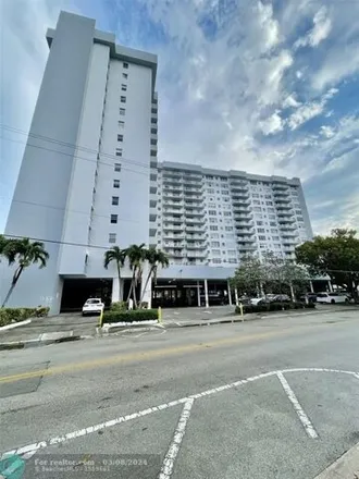 Buy this 1 bed condo on 137 Golden Isles Drive in Golden Isles, Hallandale Beach