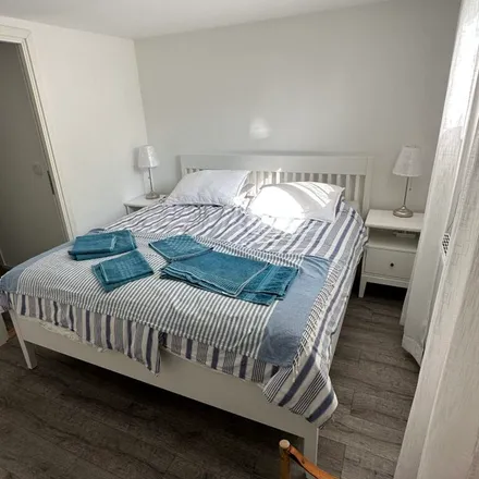 Rent this 1 bed apartment on Cederströmsgatan in 621 45 Visby, Sweden
