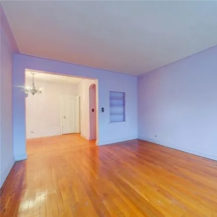 Image 4 - 77-12 35th Avenue, New York, NY 11372, USA - Apartment for sale