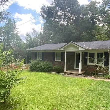 Buy this 3 bed house on 896 Robinhood Drive in Woodland Trailer Park, Oconee County