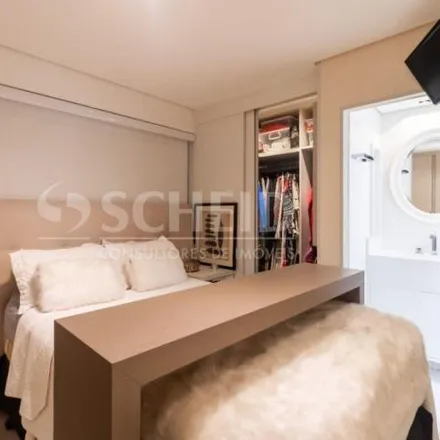 Buy this 2 bed apartment on Rua Padre Machado 429 in Chácara Inglesa, São Paulo - SP