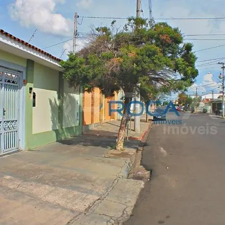 Buy this 3 bed house on Rua Allan Kardec in Jardim Cruzeiro do Sul, São Carlos - SP