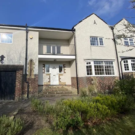 Rent this 4 bed duplex on 34 Wheatlands Drive in Bradford, BD9 5JX