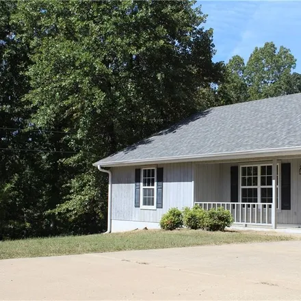 Rent this 3 bed house on 1 Hunby Lane in Bella Vista, AR 72715