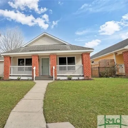 Buy this 3 bed house on 770 West Crescent Drive in Savannah, GA 31404