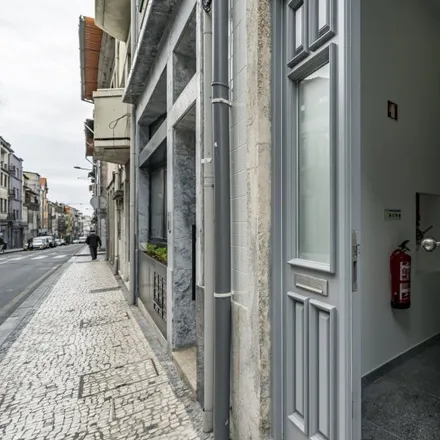 Image 14 - Travessa das Oliveirinhas, 4000-222 Porto, Portugal - Apartment for rent