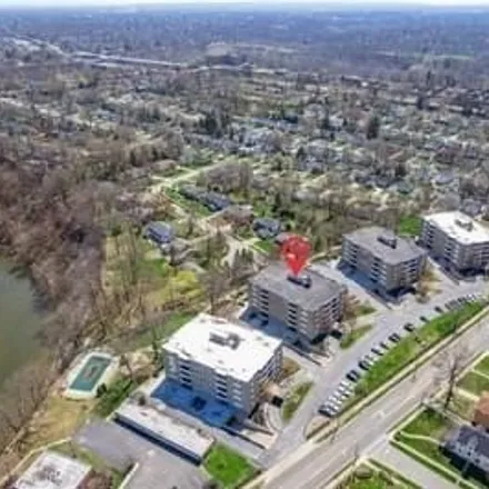 Image 4 - 19098 Schlather Lane, Rocky River, OH 44116, USA - Condo for sale